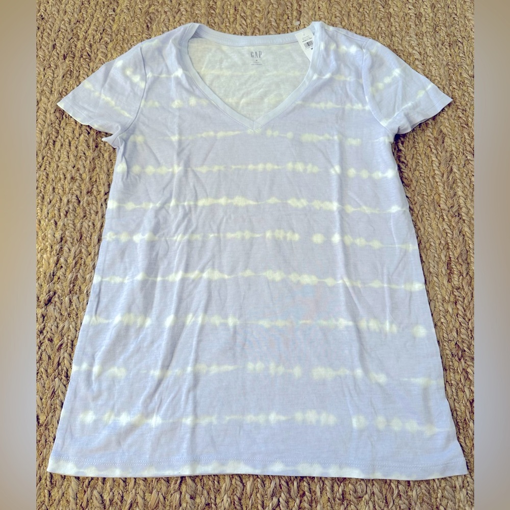 GAP Women's Purple White Tie-Dye V-Neck Cotton T-Shirt Size Medium NWT